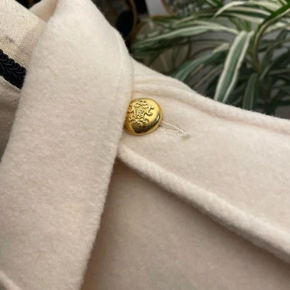 Winter White Walking Coat by ilie wacs. - Picture 6 of 10